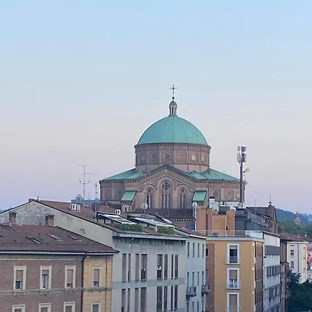 Casa L&r Panzió Bologna