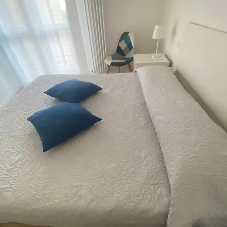 Casa L&r Panzió Bologna