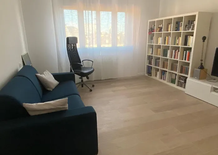 לינה וארוחת בוקר Casa L&r 4*